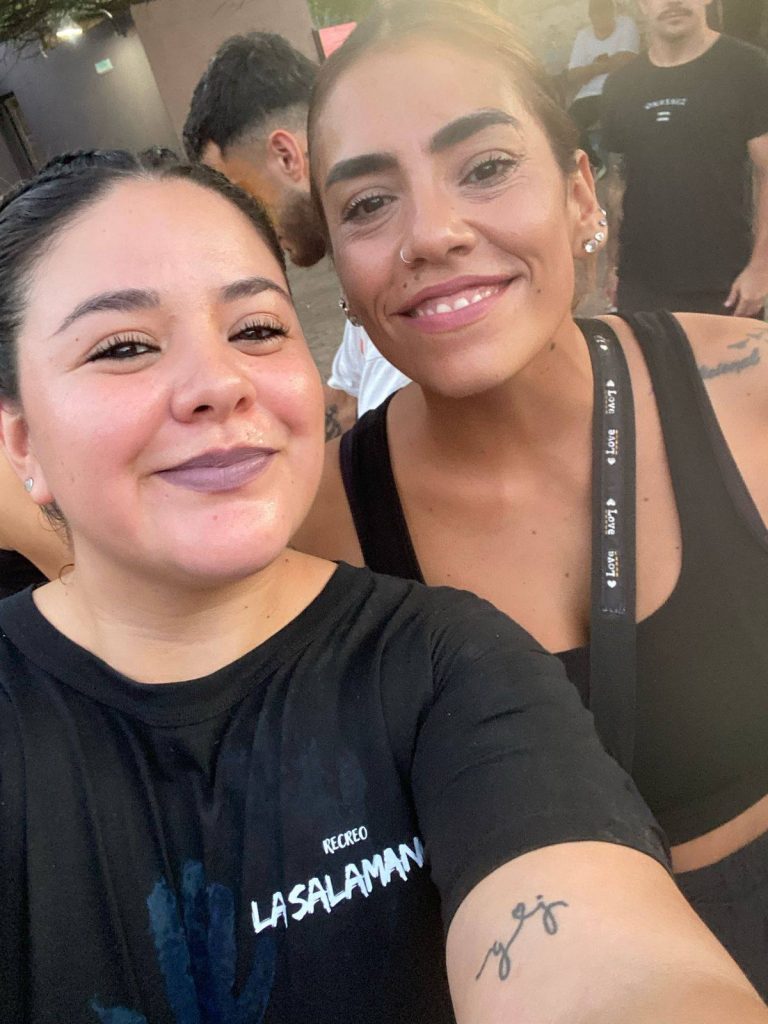 Anita Espósito regresó a Santiago del Estero para celebrar el carnaval en Los Núñez