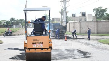 La Municipalidad ejecutó trabajos de mantenimiento en las calles de los barrios Jardín y Almirante Brown