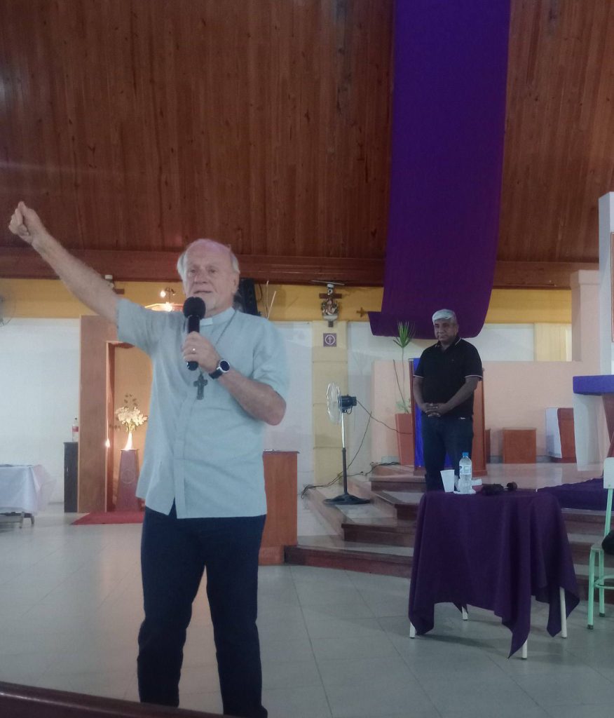 Bokalic presidirá la misa de envío de tres jóvenes santiagueños a seminarios en Tucumán