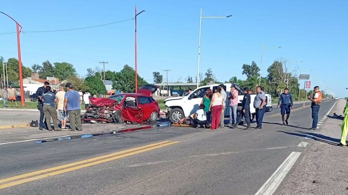 Tragedia en Fernández: dos muertos en un terrible choque en la Ruta 34