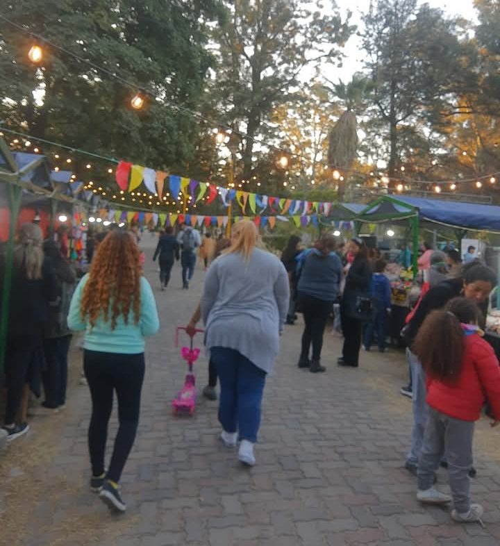 Vuelven los domingos de feria a la Casa del Bicentenario