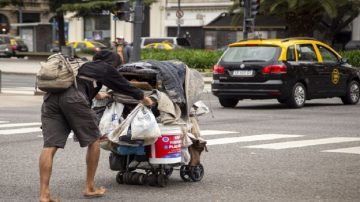 Para el Gobierno, la pobreza bajó al 27,5% en los últimos tres meses