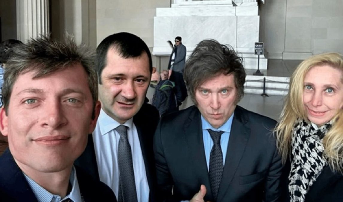 Nuevo escándalo con el ex Senador Eduardo Kueider por la aparición de un video contando fajos de dólares