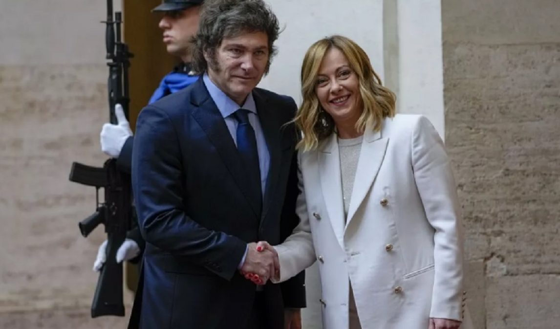 Meloni ordenó restricciones para otorgar la ciudadanía italiana y desató el escándalo en Argentina