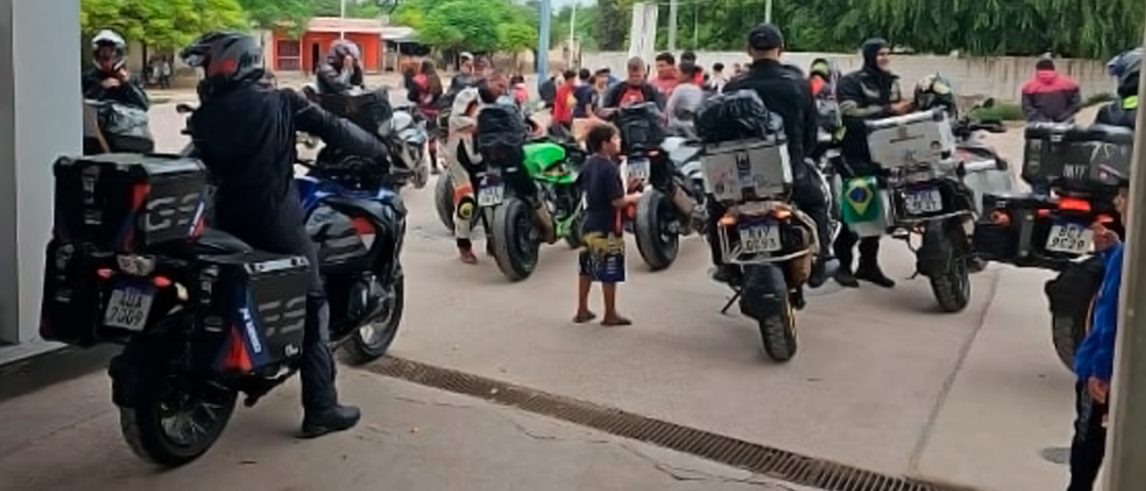 Rugen motores: motoqueros de todo Sudamérica copan Santiago del Estero