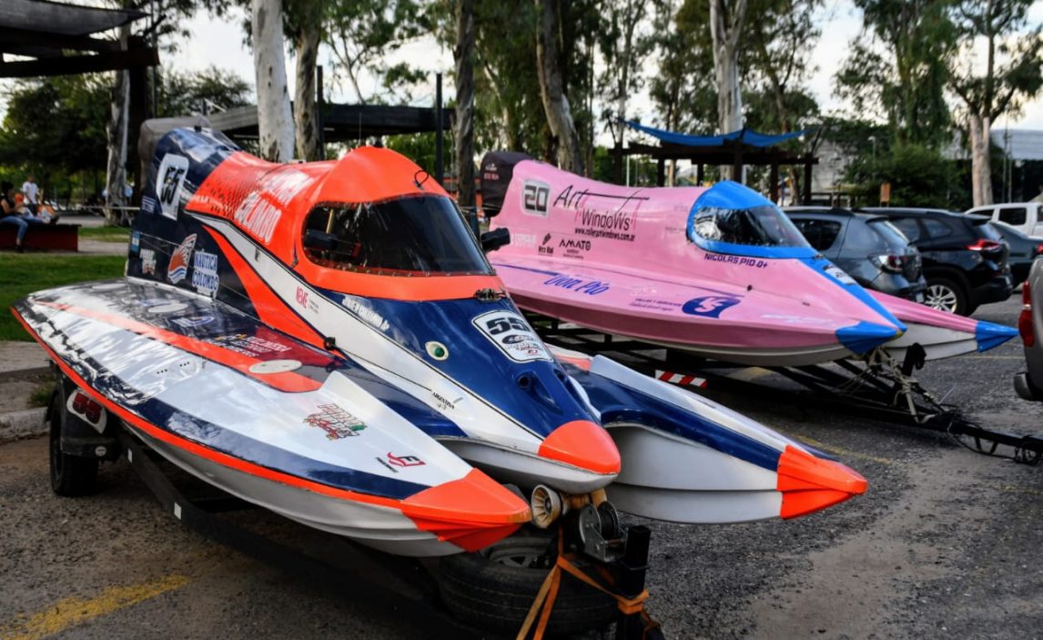 Arribaron a Las Termas las máquinas de la Fórmula 1 Powerboat y el Jet Pro Evolution