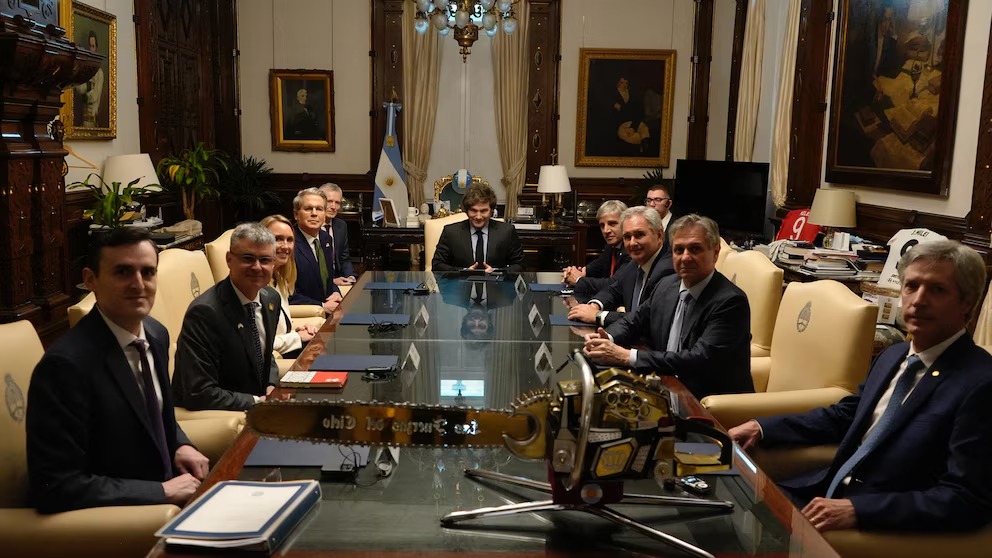 Terminó la reunión entre Milei y el Secretario del Tesoro de Estados Unidos: emitirán un mensaje conjunto