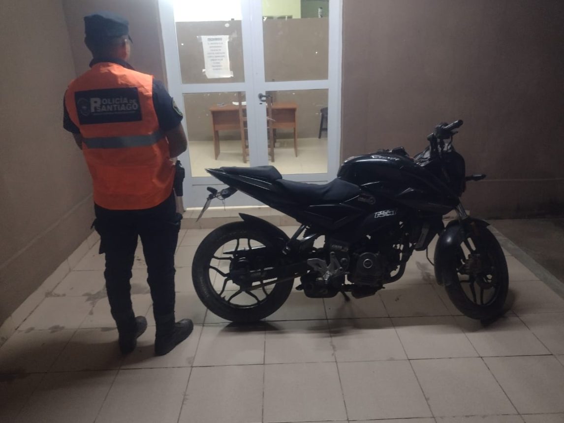 Hallan abandonado un vehículo con el motor adulterado: el “dueño” es un adolescente