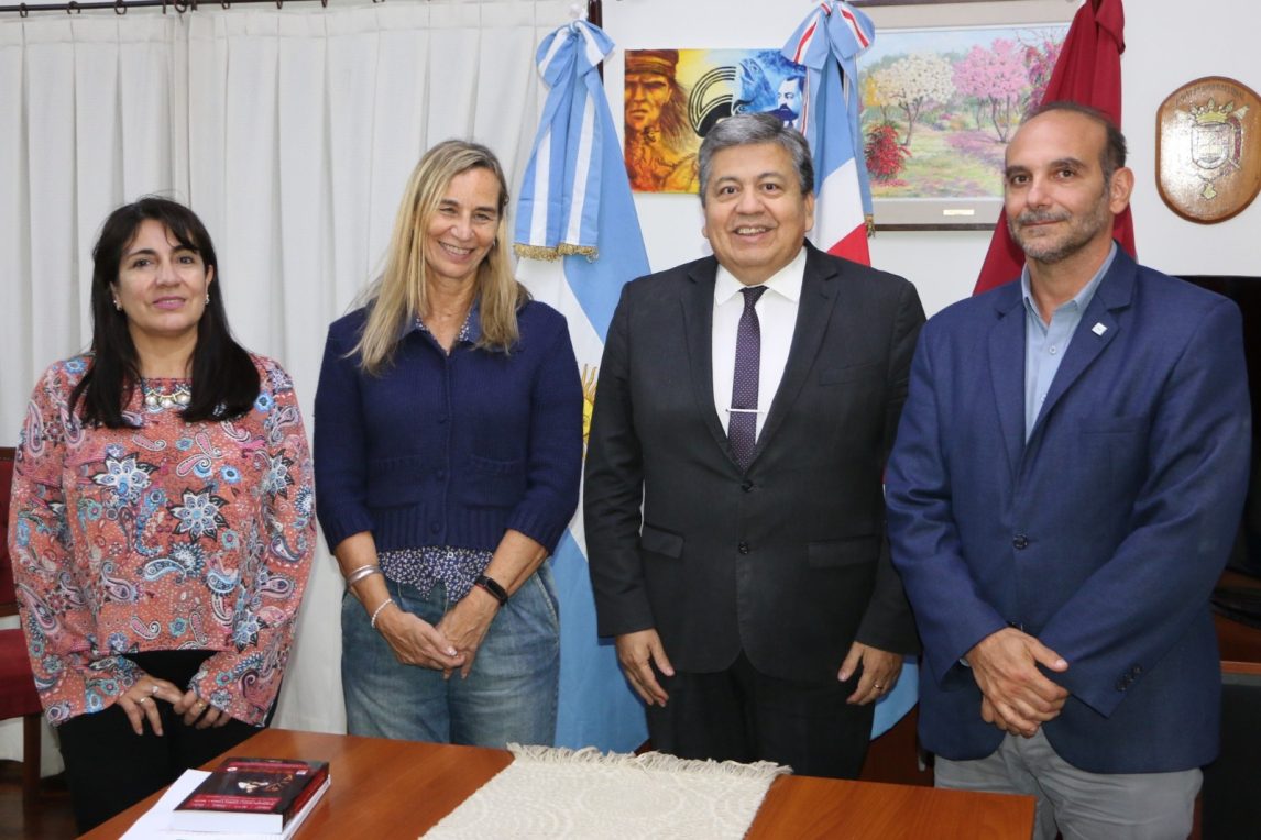 La vicepresidenta del Conicet visitó la UNSE y destacó el crecimiento científico de Santiago del Estero
