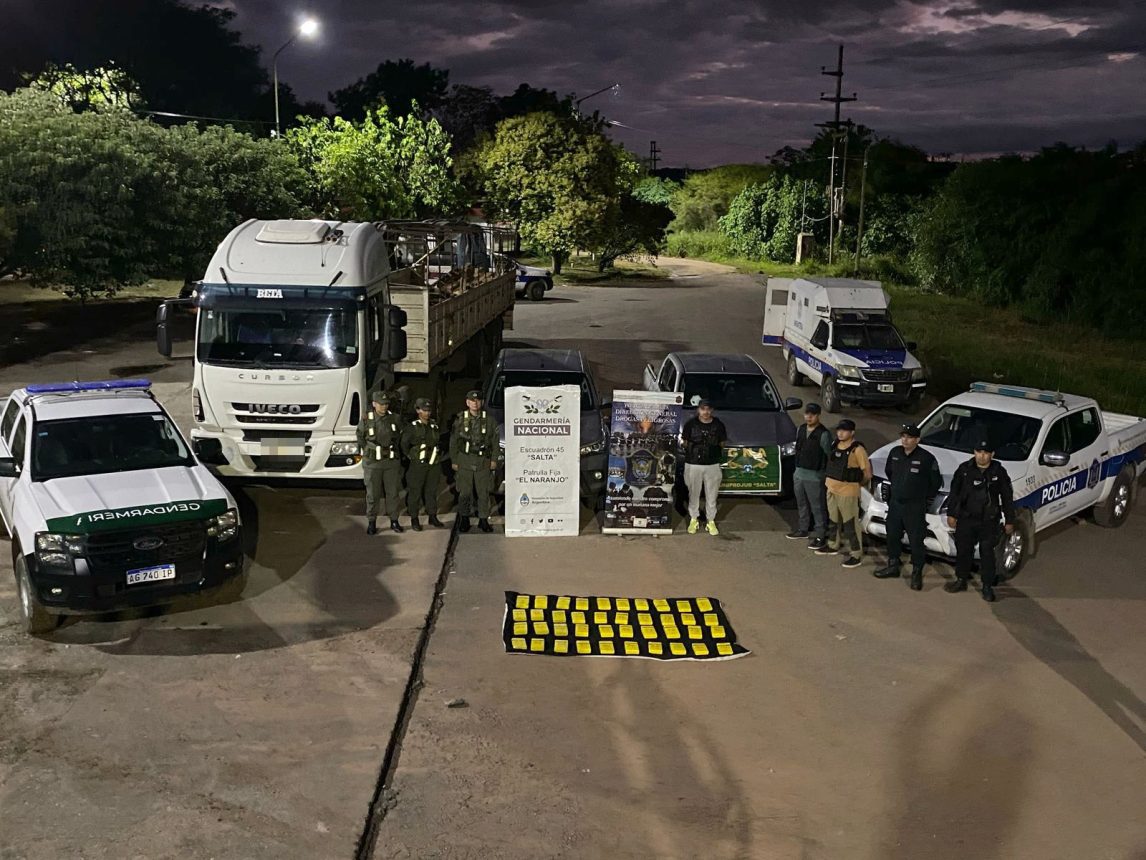 Nueve hombres y 126 kilos de cocaína atrapados en operativos en Salta