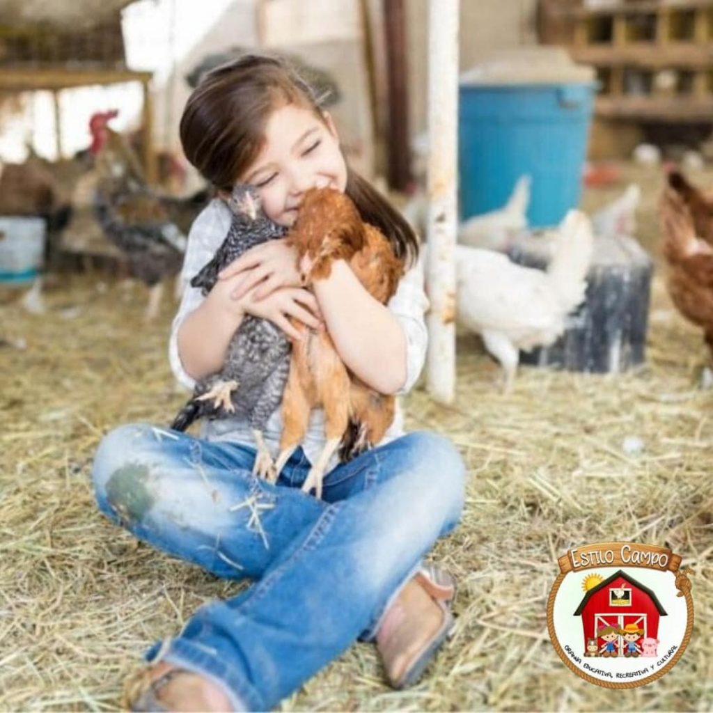 La “Granja móvil” llega al centro de la ciudad para celebrar el Día del Animal