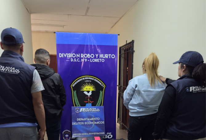 Detienen a una pareja por robarle tarjetas a una mujer de Loreto y extraer más de $700.000