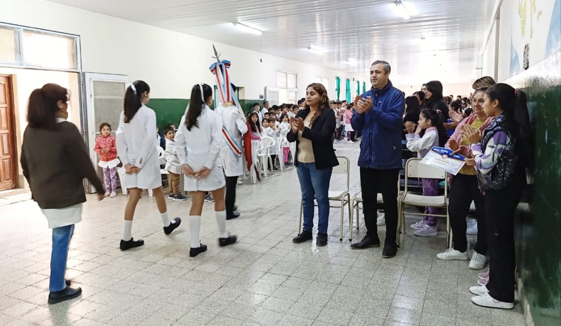 En Garza, autoridades municipales participaron de un acto por el Día del Veterano y de los caídos en la guerra de Malvinas