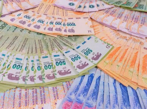 Asegura que le sustrajeron $150.000 en la escuela en la que trabaja