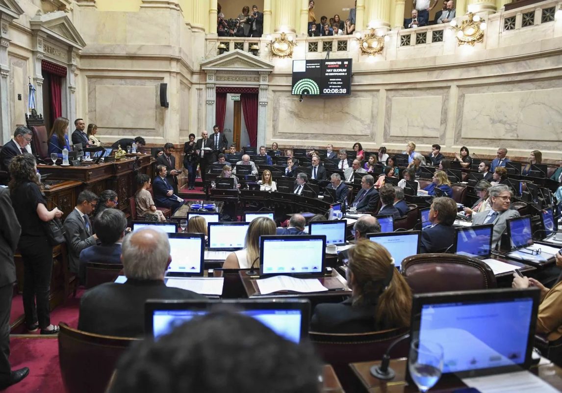 Los sueldos de senadores podrían escalar por encima de los $9 millones