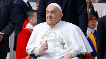 Francisco visitó la Basílica de San Pedro y no descartan su presencia en la misa de Pascua