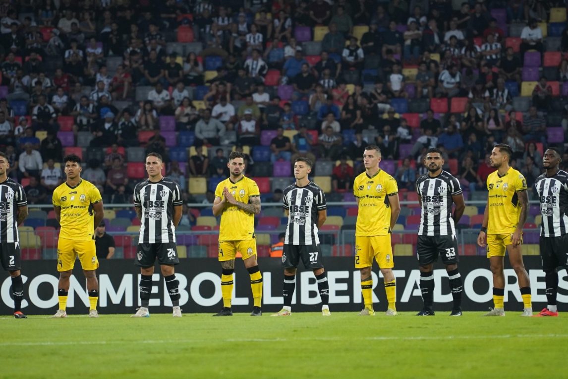 El minuto de silencio por el fallecimiento de Francisco no tuvo el acompañamiento de Deportivo Táchira