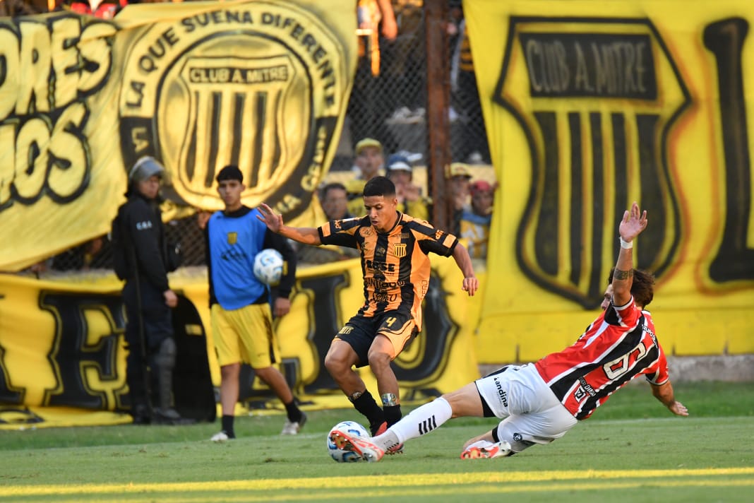 Mitre se juega sus últimas cartas para entrar al Reducido en una riesgosa visita a Chacarita