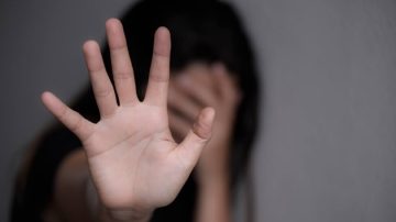 Una vendedora denunció que fue acosada sexualmente mientras trabajaba en un puesto de comidas