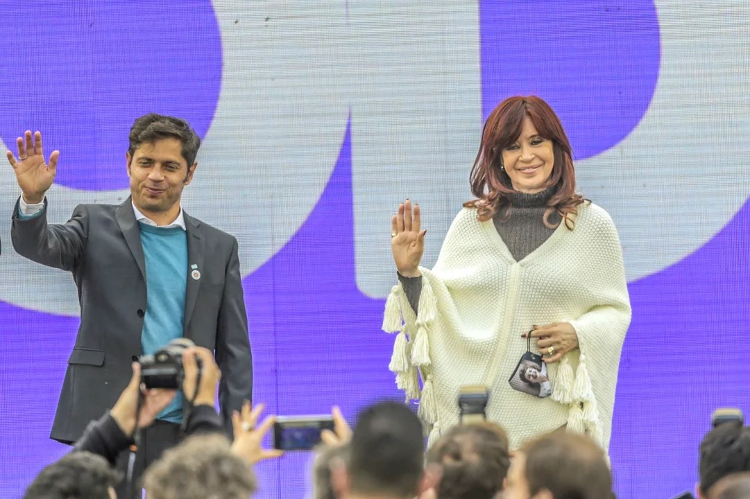 Kicillof desafió al kirchnerismo y desdobló las elecciones