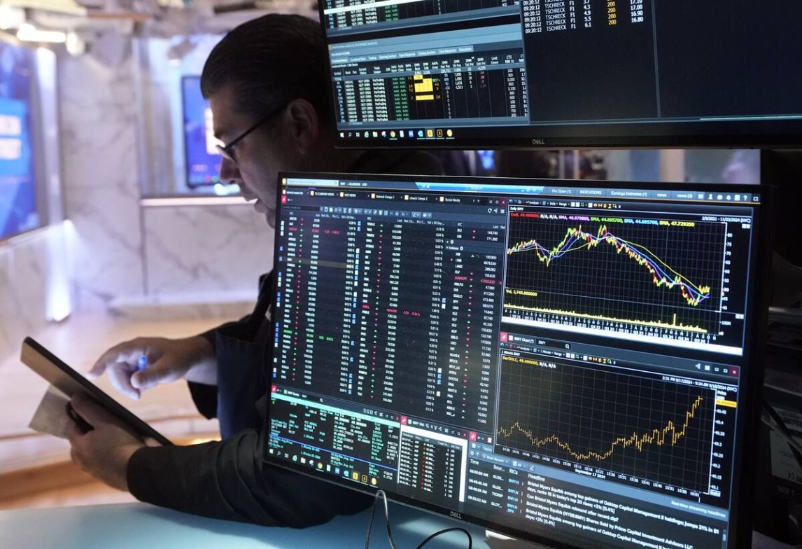 Segundo día sin cepo: el riesgo país baja al menor nivel en cinco semanas