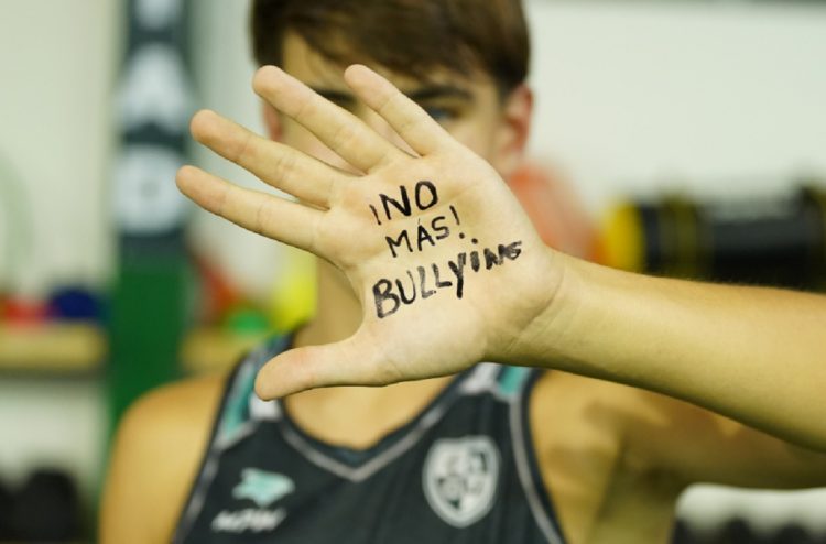 “Todos van a morir en este grado”: el inquietante mensaje que escribió un alumno víctima de bullying