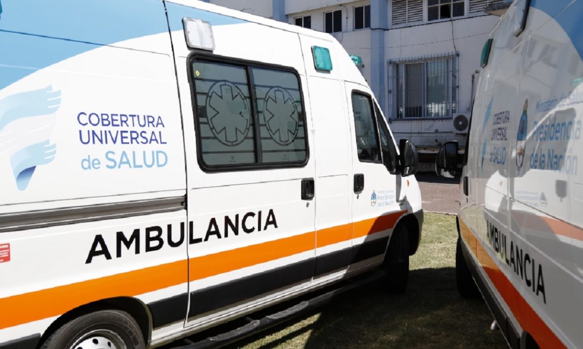 La lluvia provocó el derrape de una moto en el barrio Independencia: un bebé de apenas una semana fue trasladado al hospital