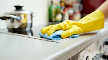 Alertan sobre alta informalidad laboral en el servicio doméstico en Argentina
