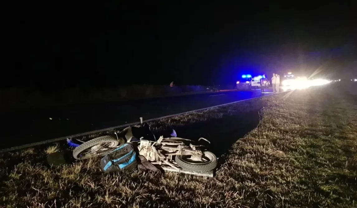 Transeúntes llevaron a un motociclista malherido al hospital zonal pero murió a los pocos minutos