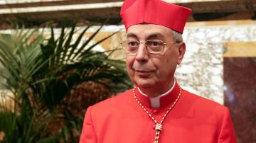 Dominique Mamberti, el cardenal que anunció al mundo el nombre del nuevo papa