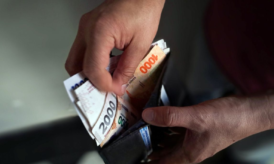 Se viene el aguinaldo: ¿Cuándo se cobra y cómo calcularlo?
