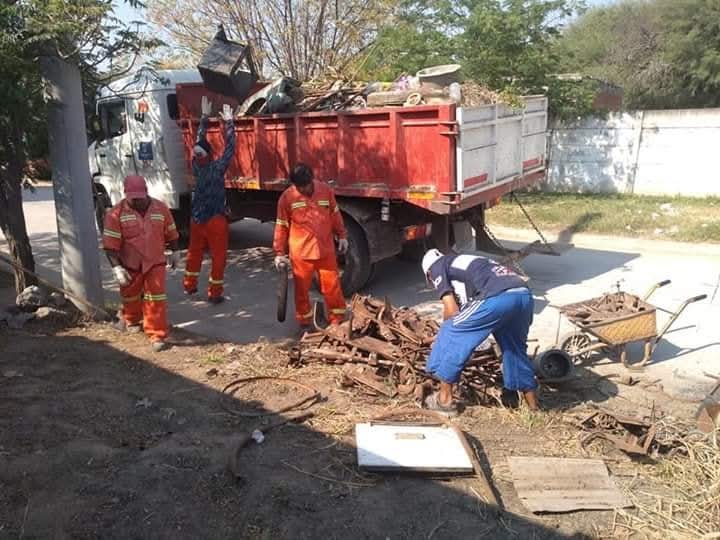 La Municipalidad continúa con los trabajos de descacharreo en el barrio Borges