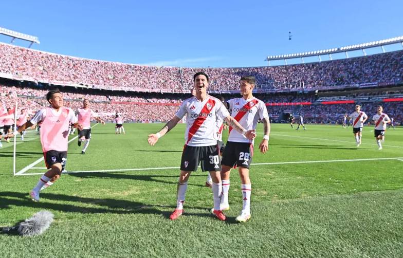 EN VIVO | River se enfrenta a Platense en busca del pasaje a semifinales