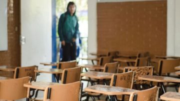 Grave: denunció que compañeros de su hija apostaban hasta $20 mil para “tocarla”