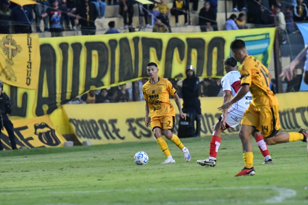 Mitre y un empate que sirve poco de local ante Morón