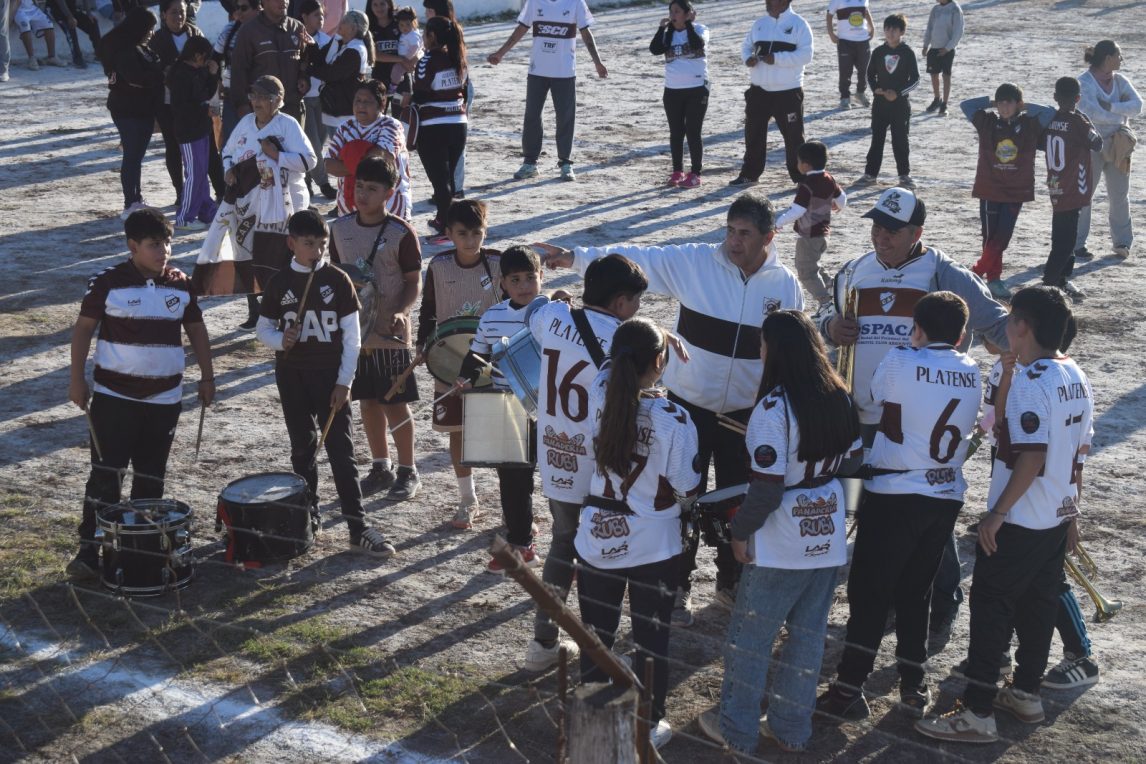 Banderazo “Calamar” en Añatuya, a horas de la gran final del fútbol argentino