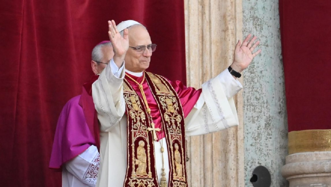 León XIV pone en marcha su papado: celebra su primera misa