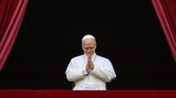El papa León XIV pidió por la paz “en el dramático escenario de una tercera guerra mundial en vilo”