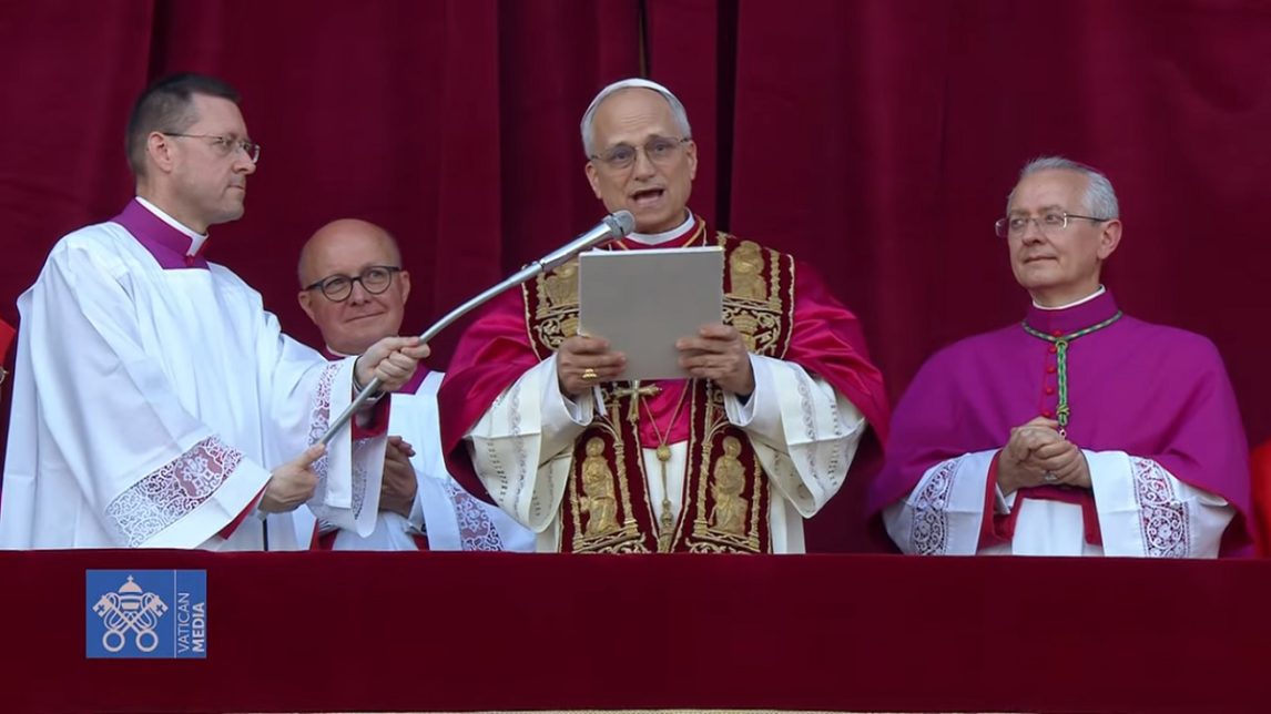 León XIV: el recuerdo del Papa Francisco y un mensaje en español para los peruanos