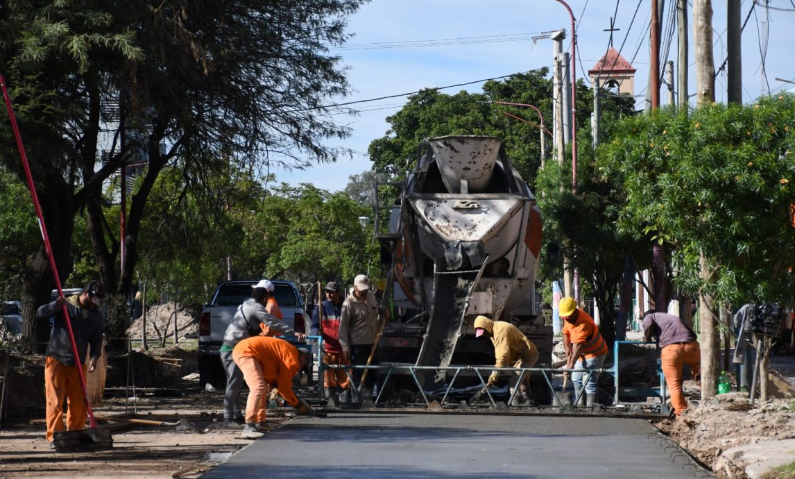 La avenida Colón quedará vedada al tránsito entre las calles Antenor Álvarez y Lugones por el avance de la obra de repavimentación