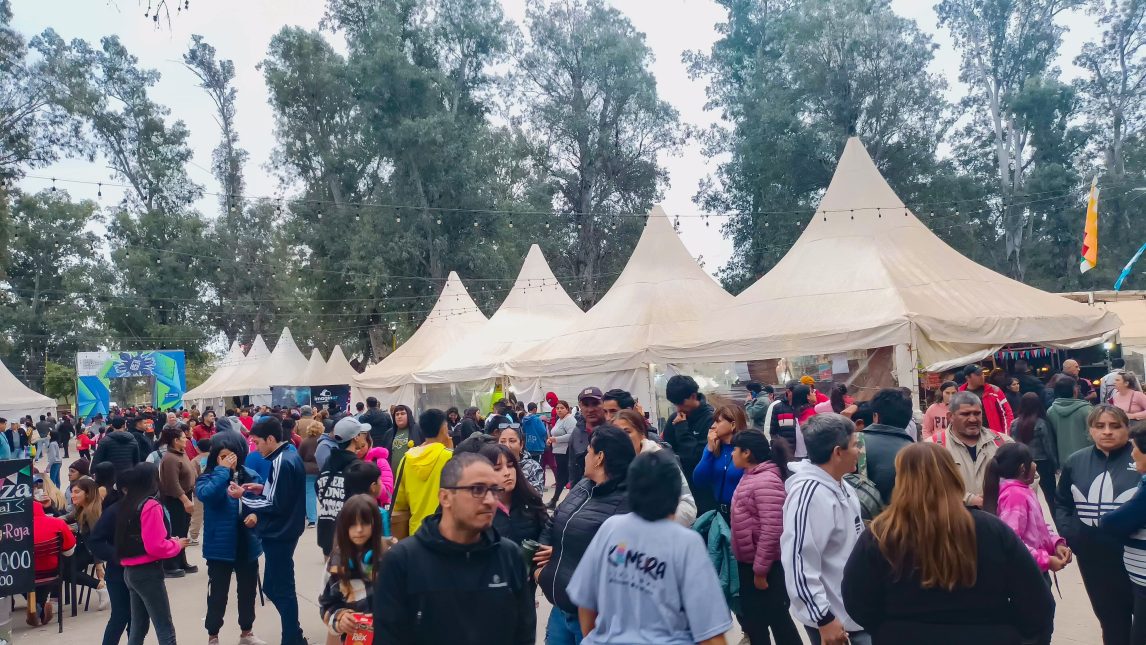 Este viernes 6 vence el plazo para la pre-inscripción de la Feria Artesanal 2025