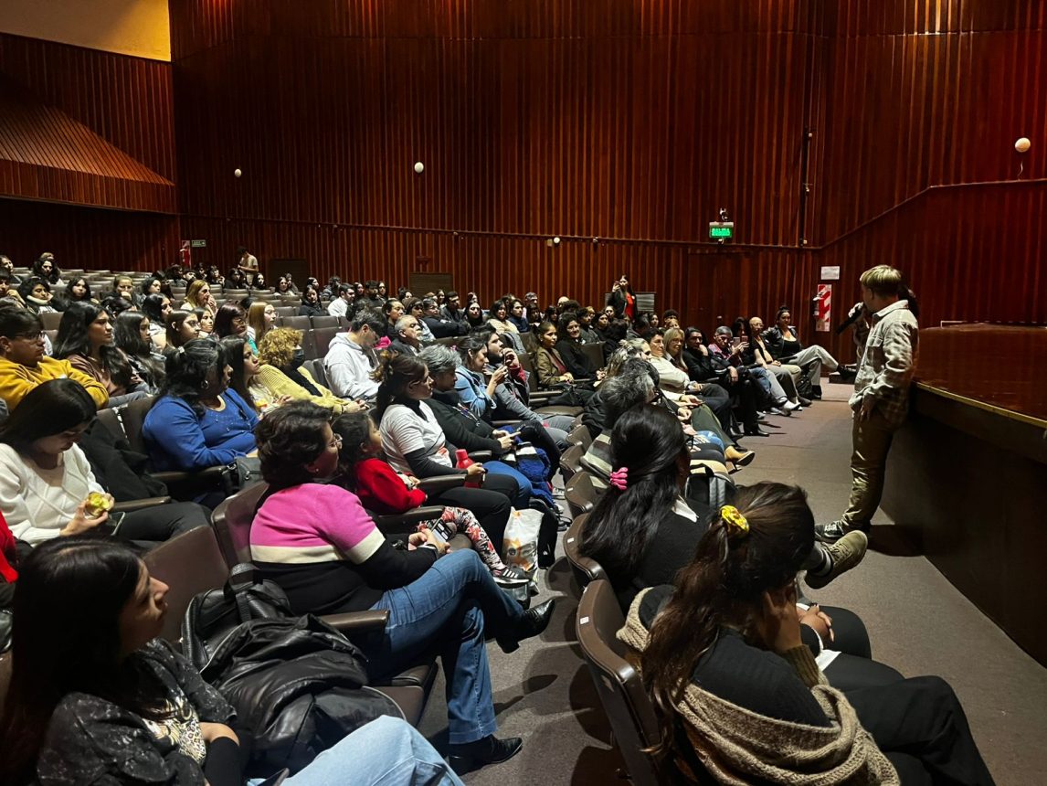 Estudiantes organizaron una jornada sobre VIH para promover una sociedad más empática