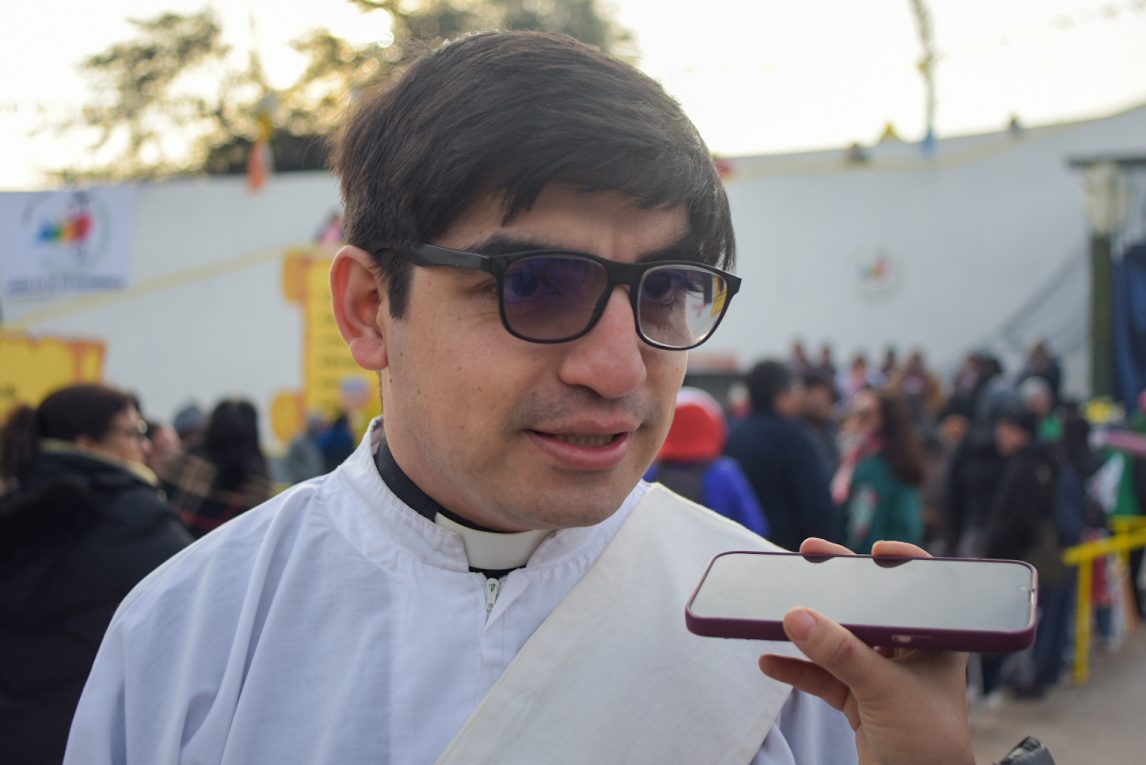 “Incalculable la cantidad de fieles”: la mirada del diácono Ramón Silva en la misa central de Mailín
