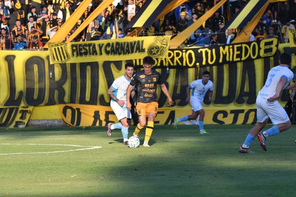 Mitre no lo pudo sostener y empató ante Temperley en el 8 de Abril