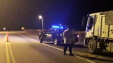 A cara descubierta, tres delincuentes asaltan a camionero y lo despojan de más de 40 millones de pesos
