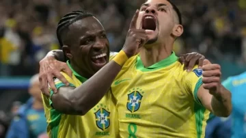 El Brasil de Carlo Ancelotti dejó sin invicto a Gustavo Alfaro en Paraguay y clasificó al Mundial