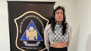 Una mujer fue detenida por extorsión: le exigía 100 mil dólares a su amante para no revelar su relación