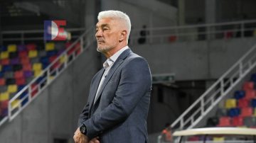 Omar De Felippe, muy cerca de volver a dirigir en el fútbol argentino