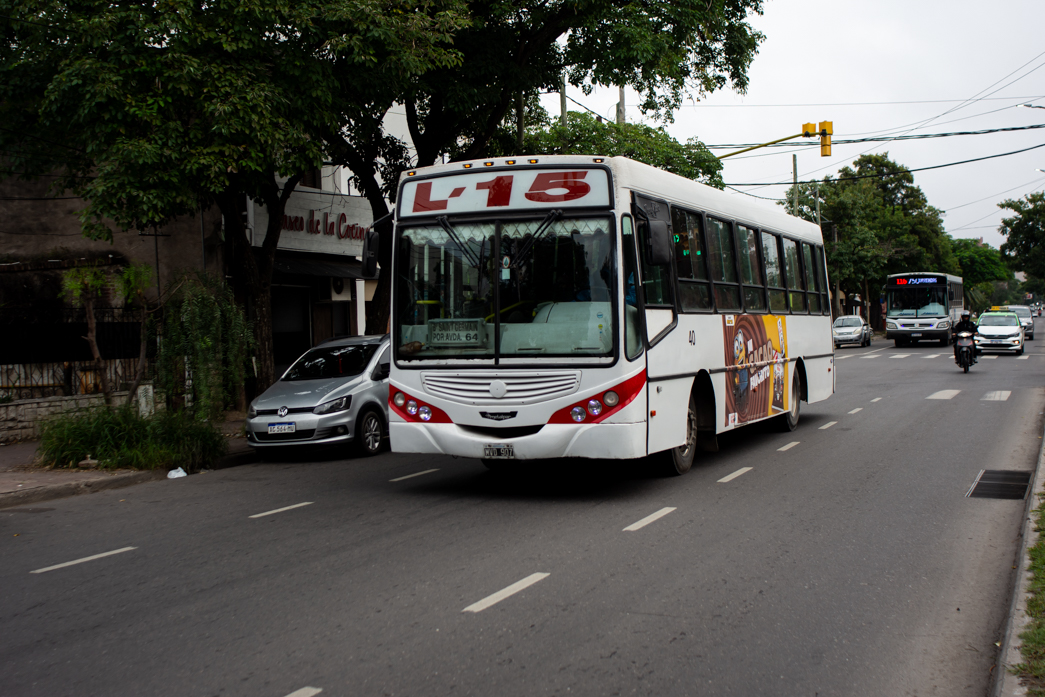 Líneas 15 y 116 suspenden sus servicios por falta de pago del aguinaldo