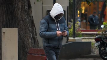El sábado arrancó frío, con algo de neblina y pronóstico de lluvia